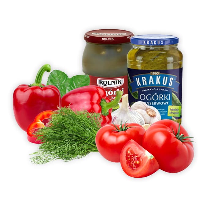 Sałatka z ogórkami kiszonymi, konserwowymi, z papryką i pomidorem