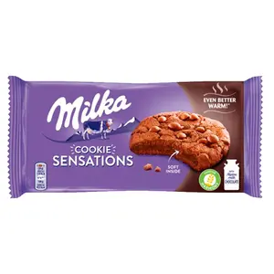 MILKA SENSATIONS Ciastka kakaowe z kawałkami mlecznej czekolady 156 g MILKA SENSATIONS Ciastka kakaowe z kawałkami mlecznej czekolady 156 g