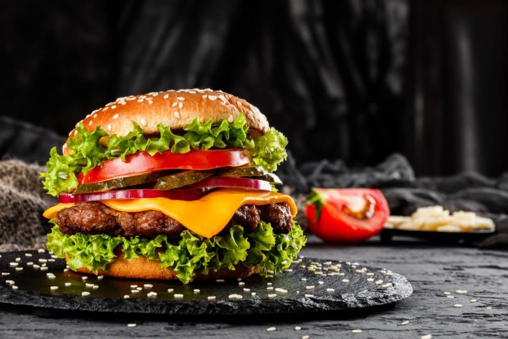 Jak przyprawić mięso na hamburgery Sposoby i wskazówki
