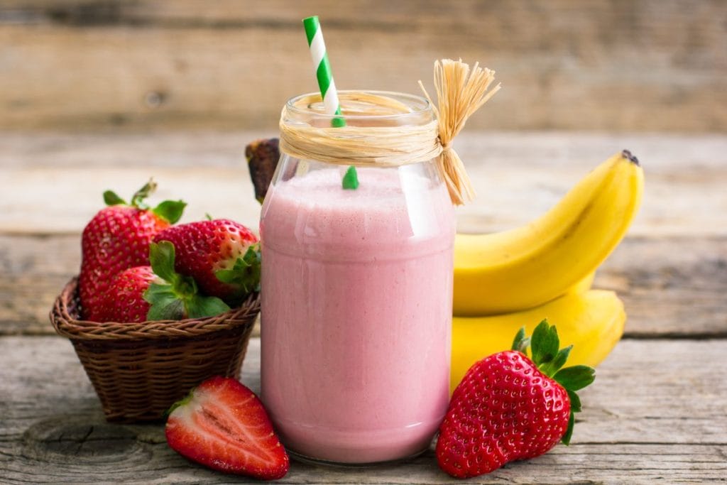 1. Smoothie bananowo-truskawkowe