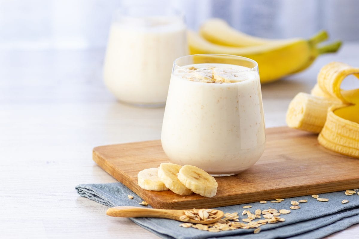 Najpyszniejsze smoothie z bananem - przepisy i wskazówki