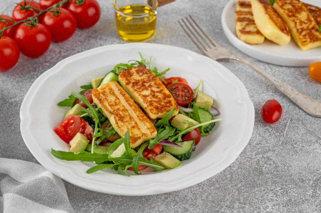 3. Nowoczesna sałatka z sera halloumi
