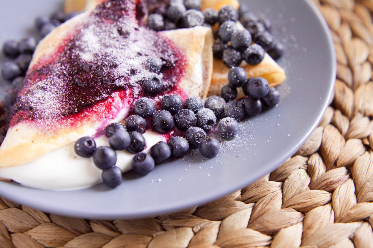 Co zrobić z jagód? Przepisy na ciasta, pierogi i śniadania