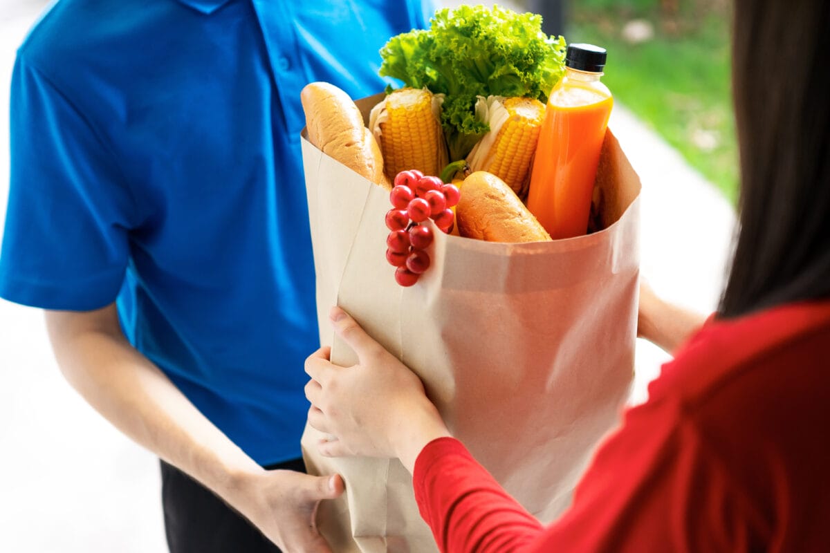 Jak zaplanować świąteczne zakupy spożywcze online z dostawą?